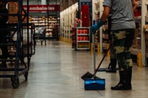 清掃の仕事が恥ずかしい５つの理由【清掃員から転職で失敗しない方法は？】