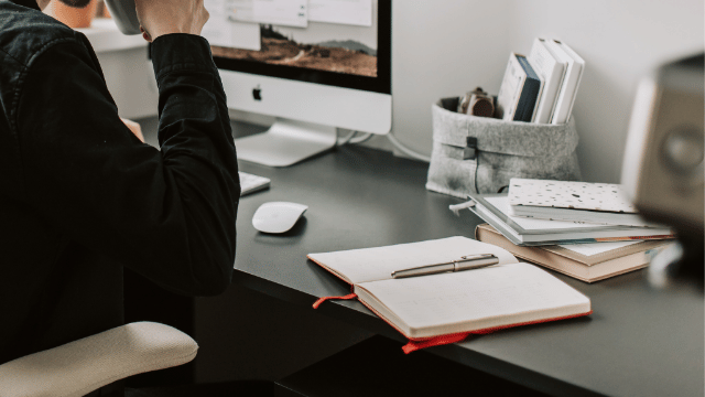 大学受験浪人後に警備員と派遣を経験した高卒21歳男性がITエンジニアを目指して転職エージェントに相談した就活体験談