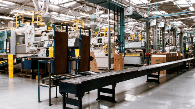 工場正社員1年の19歳フリーター男性が家族のために高収入営業職への転換を目指して転職エージェントに相談した就活記録