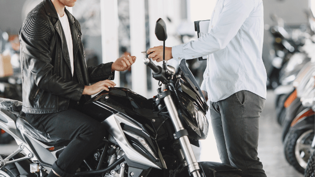 バイクやの事務職で働いていたフリーター